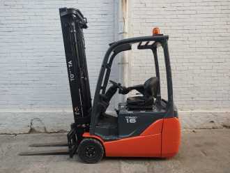 Použité vysokozdvižné vozíky TOYOTA 8FBEKT16 ELEKTRO DREIRADFRONTSTAPLER (13018545) backdrop
