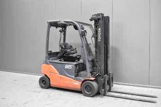 Použité vysokozdvižné vozíky TOYOTA 8FBMT20 /59087/ ELEKTRO VIERRADFRONTSTAPLER (13072854) backdrop