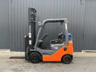 Použité vysokozdvižné vozíky TOYOTA 8FGF15 GAS VIERRADFRONTSTAPLER (12941106)