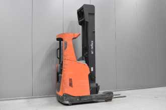 Použité vysokozdvižné vozíky TOYOTA RRE 140 H /50990/ ELEKTRO SCHUBMASTSTAPLER (12988963)
