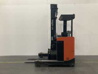 Použité vysokozdvižné vozíky TOYOTA RRE120B ELEKTRO SCHUBMASTSTAPLER (13039869) backdrop