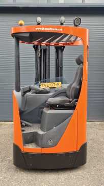 Použité vysokozdvižné vozíky TOYOTA RRE160R ELEKTRO SCHUBMASTSTAPLER (13068608)