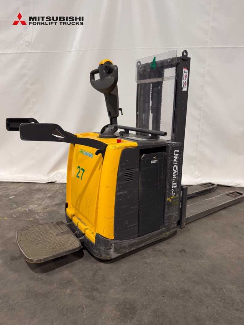 Použité vysokozdvižné vozíky UNICARRIERS PDP200 T - Doppelstock - 2372 Std. ELEKTRO HOCHHUBWAGENDEICHSEL (13061292)