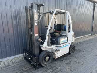 Použité vysokozdvižné vozíky UNICARRIERS U1D2A20LQ GAS VIERRADFRONTSTAPLER (13028720) backdrop