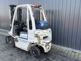 Použité vysokozdvižné vozíky UNICARRIERS U1D2A20LQ GAS VIERRADFRONTSTAPLER (13028720)