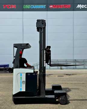 Použité vysokozdvižné vozíky UNICARRIERS UFW 250 DTFVRF 705 WEITERE VIERWEGESTAPLER (13060599)