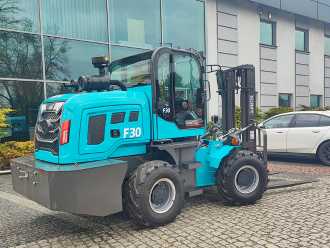 Použité vysokozdvižné vozíky WEITERE F30 DIESEL GELAENDESTAPLER (13025208)