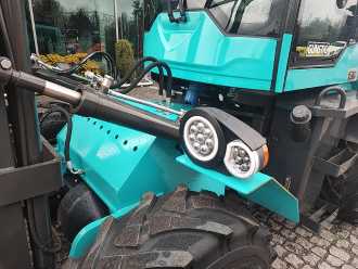 Použité vysokozdvižné vozíky WEITERE F30 DIESEL GELAENDESTAPLER (13025208)