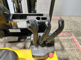 Použité vysokozdvižné vozíky YALE ERP15VC ELEKTRO DREIRADFRONTSTAPLER (13065346)