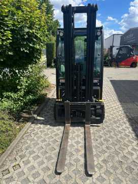 Použité vysokozdvižné vozíky YALE ERP18VT MWB E2260 ELEKTRO DREIRADFRONTSTAPLER (13061211)
