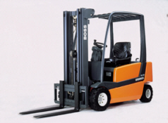 Four-Wheel Fork Lift Trucks