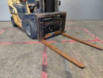 Used Forklift Truck CATERPILLAR GP25NTD GAS VIERRADFRONTSTAPLER (13076466)