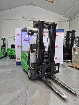 Used Forklift Truck CESAB B318 ELEKTRO DREIRADFRONTSTAPLER (13054145) backdrop