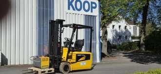 Used Forklift Truck HYUNDAI 15BT-7 ELEKTRO DREIRADFRONTSTAPLER (13045443)