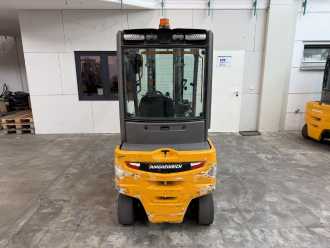 Used Forklift Truck JUNGHEINRICH EFG 320 / Halbkabine / STVZO ELEKTRO VIERRADFRONTSTAPLER (13065366)