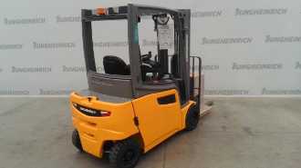 Used Forklift Truck JUNGHEINRICH EFG 320 SP GE 115-440 DZ ELEKTRO VIERRADFRONTSTAPLER (13073741) backdrop