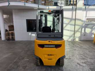 Used Forklift Truck JUNGHEINRICH EFG 425 / Triplex 5500 mm / NEUGERÄT ELEKTRO VIERRADFRONTSTAPLER (13068275)