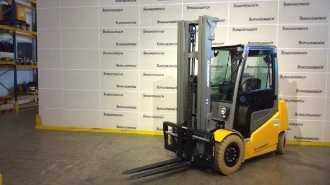 Used Forklift Truck JUNGHEINRICH EFG 535k (2015) ELEKTRO VIERRADFRONTSTAPLER (12781656) backdrop