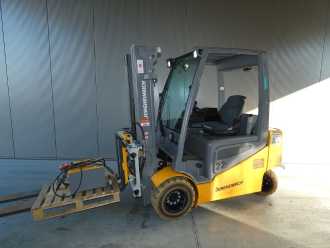 Used Forklift Truck JUNGHEINRICH EFG S30 - 470 DZ ELEKTRO VIERRADFRONTSTAPLER (13076059) backdrop