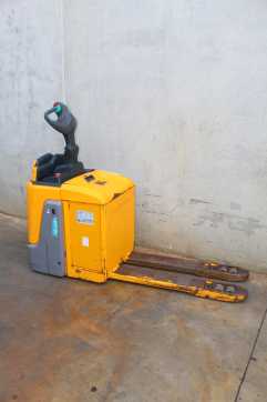 Used Forklift Truck JUNGHEINRICH ERE 120 ELEKTRO NIEDERHUBWAGENSEMIELEKTRISCH (13071084)
