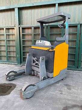 Used Forklift Truck JUNGHEINRICH ETV320 ELEKTRO SCHUBMASTSTAPLER (13029610) backdrop
