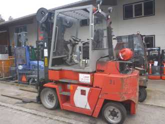 Used Forklift Truck KALMAR GCD 70 -6 CH Compakt GAS VIERRADFRONTSTAPLER (12973650) backdrop