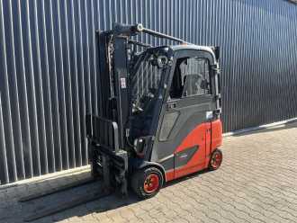 Used Forklift Truck LINDE E20PH-02 ELEKTRO VIERRADFRONTSTAPLER (13071266) backdrop