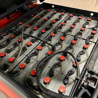 Used Forklift Truck LINDE E35HL ELEKTRO VIERRADFRONTSTAPLER (13075741)