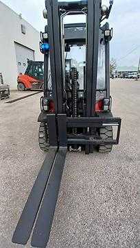 Used Forklift Truck LINDE H25D-02 DIESEL VIERRADFRONTSTAPLER (13028621)