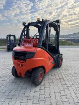 Used Forklift Truck LINDE H30T-02 GAS VIERRADFRONTSTAPLER (13043949)