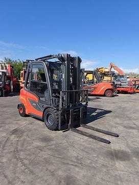 Used Forklift Truck LINDE H35D-01 DIESEL VIERRADFRONTSTAPLER (13076209)