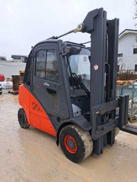 Used Forklift Truck LINDE H35D DIESEL VIERRADFRONTSTAPLER (13059857) backdrop