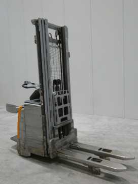 Used Forklift Truck STILL EXV-SF14I ELEKTRO HOCHHUBWAGENDEICHSEL (13075638) backdrop