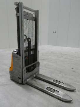 Used Forklift Truck STILL EXV12 ELEKTRO HOCHHUBWAGENDEICHSEL (13075636) backdrop