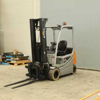Used Forklift Truck STILL RX20-18P ELEKTRO VIERRADFRONTSTAPLER (13076948) backdrop