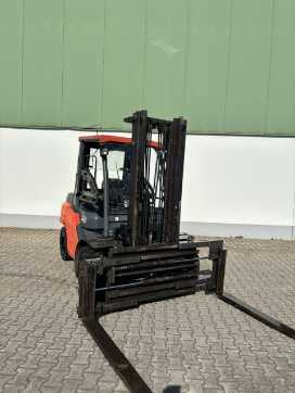 Used Forklift Truck TOYOTA 40-8FD35N DIESEL VIERRADFRONTSTAPLER (13050552)