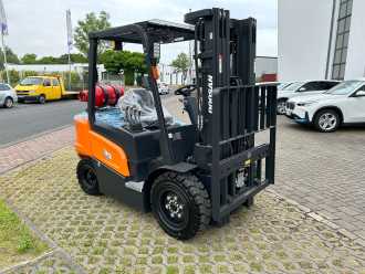 Used Forklifts Doosan 4 wheel forklift truck G30 NXP (Offer 12802951)