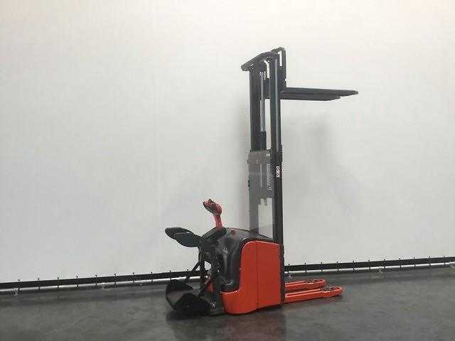 Used Forklift Linde L 14 AP Pallet stacker with rider platform (Image 7)