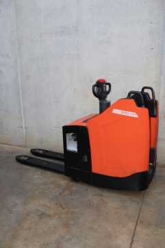 Used Forklift Truck BT LPE200 LI-ION ELEKTRO NIEDERHUBWAGENSEMIELEKTRISCH (13063108) backdrop