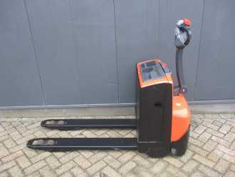 Used Forklift Truck BT LWE160 ELEKTRO NIEDERHUBWAGENDEICHSEL (13013013) backdrop