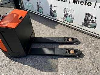 Used Forklift Truck BT LWE200 ELEKTRO NIEDERHUBWAGENDEICHSEL (13024410)