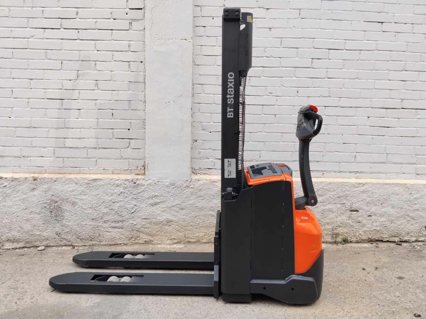 Used Forklift Truck BT SWE100 ELEKTRO HOCHHUBWAGENDEICHSEL (13046501)