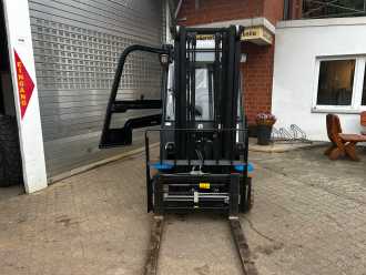 Used Forklift Truck BYD ECB25C ELEKTRO VIERRADFRONTSTAPLER (12979324)
