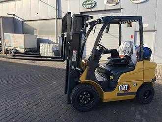 Used Forklift Truck CATERPILLAR CAT GP25N GAS VIERRADFRONTSTAPLER (13074324)