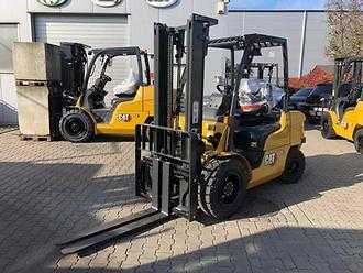 Used Forklift Truck CATERPILLAR CAT GP35N GAS VIERRADFRONTSTAPLER (13063305)