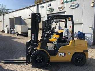 Used Forklift Truck CATERPILLAR CAT GP35N GAS VIERRADFRONTSTAPLER (13068994)