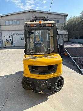 Used Forklift Truck CATERPILLAR DP25 DIESEL VIERRADFRONTSTAPLER (13074113)