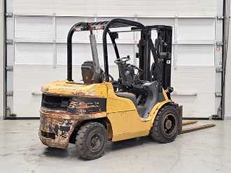 Used Forklift Truck CATERPILLAR DP30N DIESEL VIERRADFRONTSTAPLER (13060673)