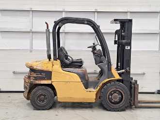 Used Forklift Truck CATERPILLAR DP30N DIESEL VIERRADFRONTSTAPLER (13060673)