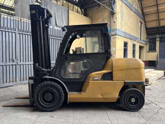Used Forklift Truck CATERPILLAR DP55N DIESEL VIERRADFRONTSTAPLER (13012226)